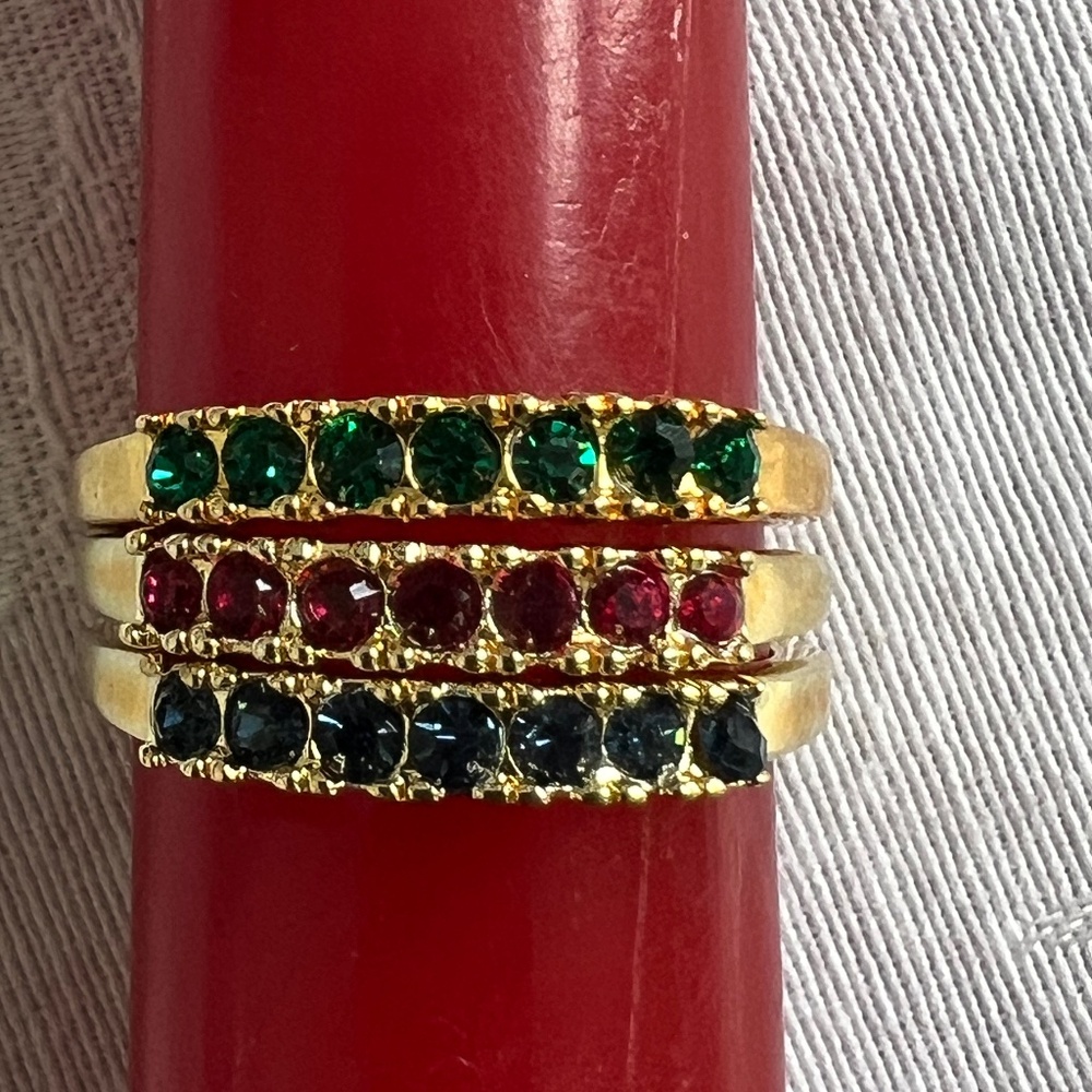 Set of 3 AVON 'Faux Jewelled' Rings